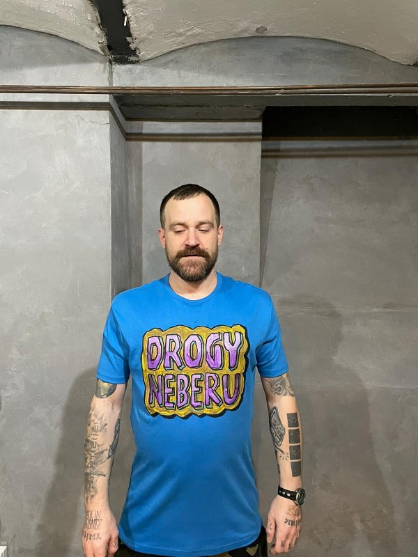 VYPRODÁNO!!! Triko 1z1 Drogy neberu | Fanshop Prago Union