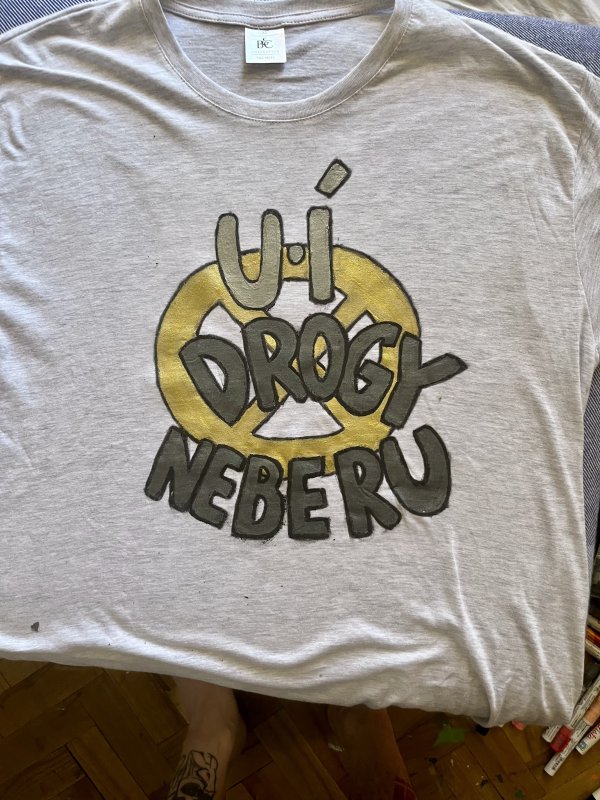 VYPRODÁNO!!! Triko 1z1 Drogy neberu...grey | Fanshop Prago Union