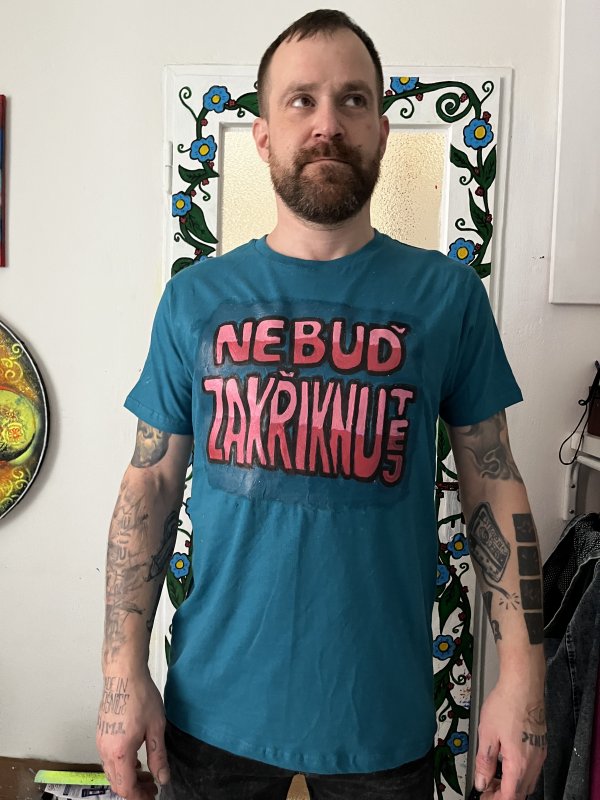 VYPRODÁNO!!! Triko 1z1 - NEBUĎ ZAKŘIKNUTEJ...green | Fanshop Prago Union